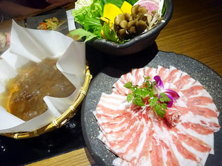 「イベリコ屋」