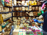 「Waroros Market」