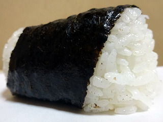 直巻おむすびベーコンおかか