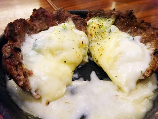 「炭焼きMEAT」