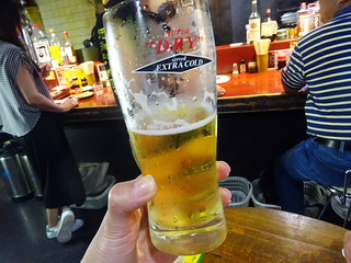 「カミナリ酒店」