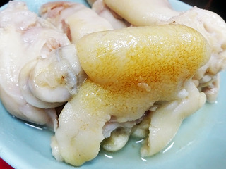 「豚足のかどや」