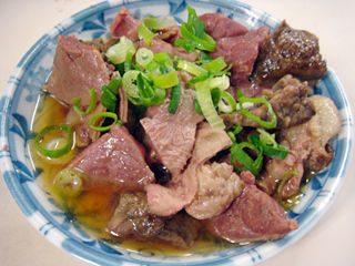 「権兵衛」ホルモン煮