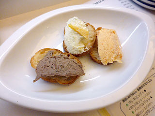 「立ち飲みワイン赤白」