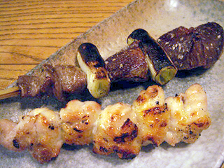 「とりしげ」串焼