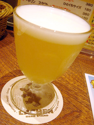「ビアスタンド ラッヘン」ヒューガルデン