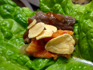 「手巻き焼肉 金の牛」