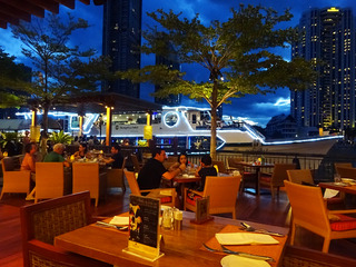 「Shangri-La hotel」