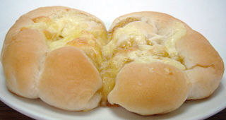 ゆずこしょうチーズパン