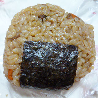 ビッグおにぎり五目飯