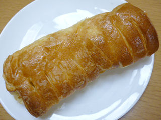 デニッシュサンホルン<2種のメロンホイップクリーム>