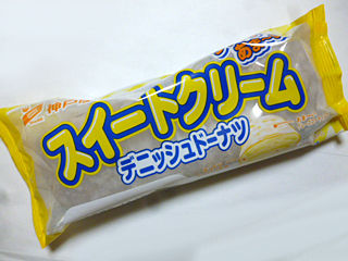 スイートクリームデニッシュドーナツ