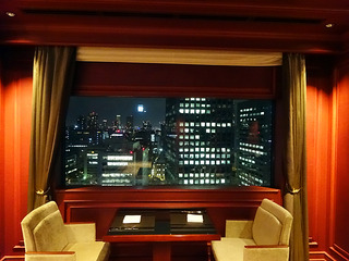「CLUB LOUNGE24」