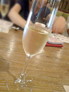 「korean cafe dining dammi」