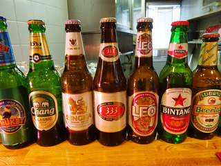 「すたんどBAR TAI THAI」