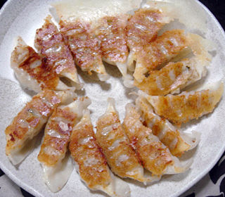 肉餃子