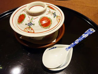 「湯木 新店」