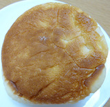 りんご入りクリーム&ホイップパン