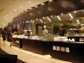 「All Day Dining REMONE」店内