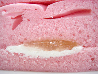 桃の蒸しケーキ