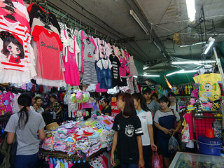 「Waroros Market」
