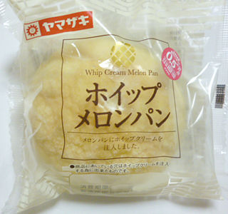 ホイップメロンパン