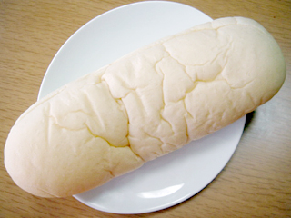 白いコッペパン
