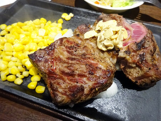 「いきなりステーキ」