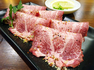 「牛兆」