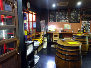「カミナリ酒店」