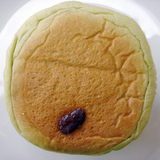国産米粉の五色豆パン