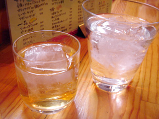 「立呑的 満々気」酒