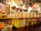 「串焼き・鉄板 かくうち」店内