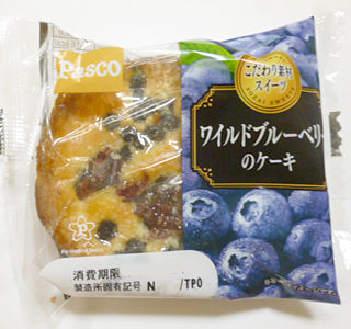 ワイルドブルーベリーのケーキ