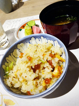 「楽待庵」