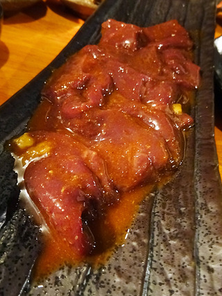 「炭火焼肉たむら」