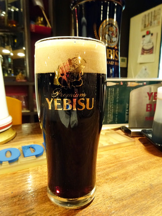 「ピンチョス元町エビス」