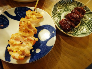 「膠」