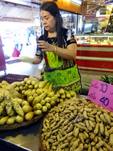 「Waroros Market」