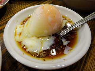 「焼肉どんどん」