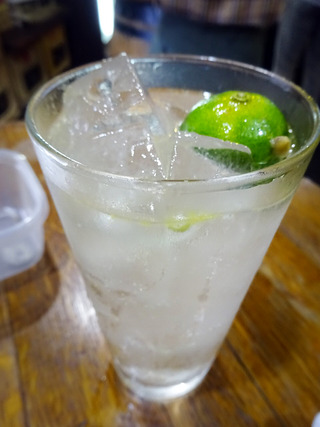 「カミナリ酒店」