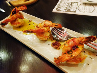 「 Tapas y Vino」