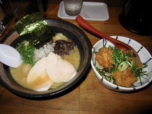 青山一丁目 麺屋こいけ 濃厚鶏白湯そば Tommyのきままなグルメランチ日記