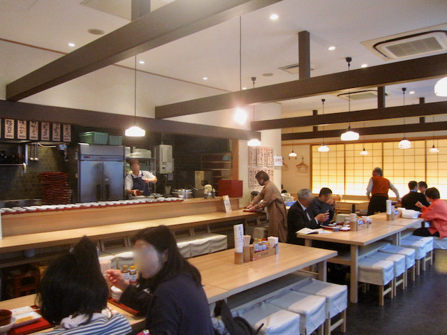 東新宿 かっぽうぎ 四品定食 秋刀魚塩焼き アジフライ サーモンとイカ ポテトサラダ Tommyのきままなグルメランチ日記