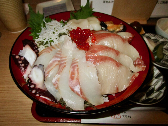 神田 焼鳥 扇屋 天 海鮮丼 Tommyのきままなグルメランチ日記 神田 焼鳥 扇屋 天 海鮮丼 Tommyのきままなグルメランチ日記