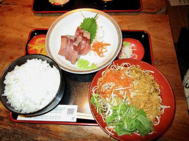 新宿御苑 江戸蕎麦香名屋総本家 花園店 寒ぶり刺身セット Tommyのきままなグルメランチ日記