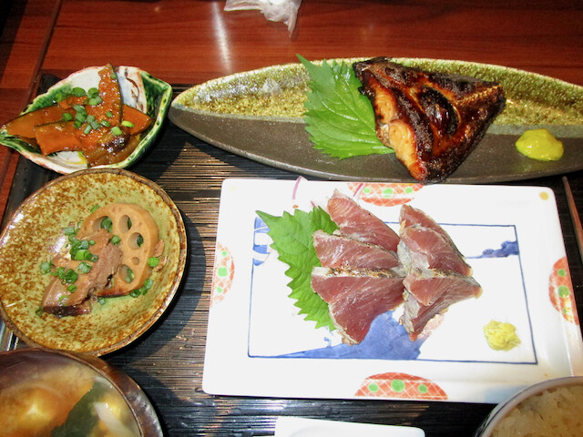 新宿３丁目 酒菜 三界 鰹タタキと縞鯵幽庵焼き風 Tommyのきままなグルメランチ日記