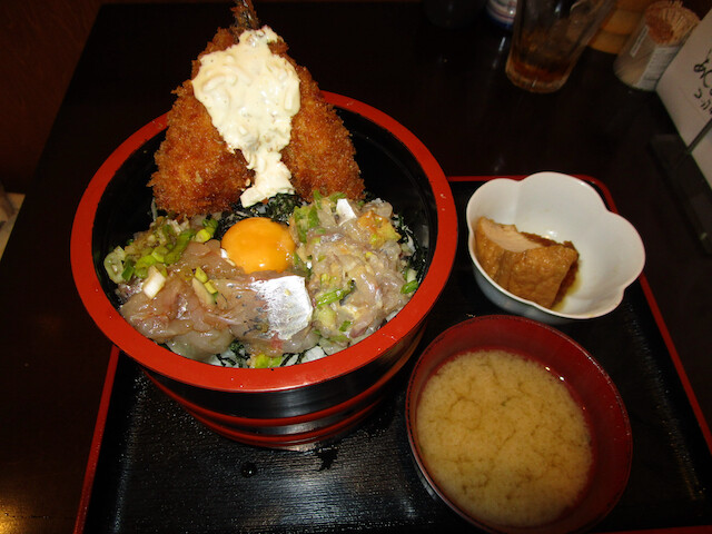 新大久保 釣りあじ食堂 最強釣りあじ丼 Tommyのきままなグルメランチ日記