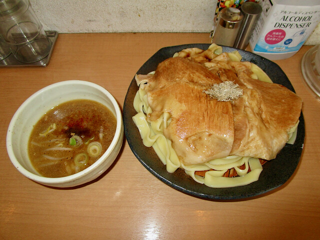 淡路町 とろ肉つけ麺 魚とん とろカレーつけ麺特盛 Tommyのきままなグルメランチ日記