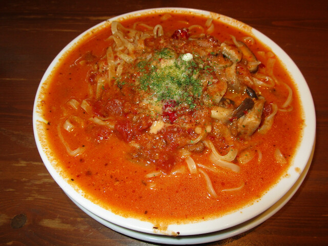暗殺者のパスタ パエリアに！MAUVIEL　フライパン　数十万 When a very prejudiced man criticized one-pan pasta, it